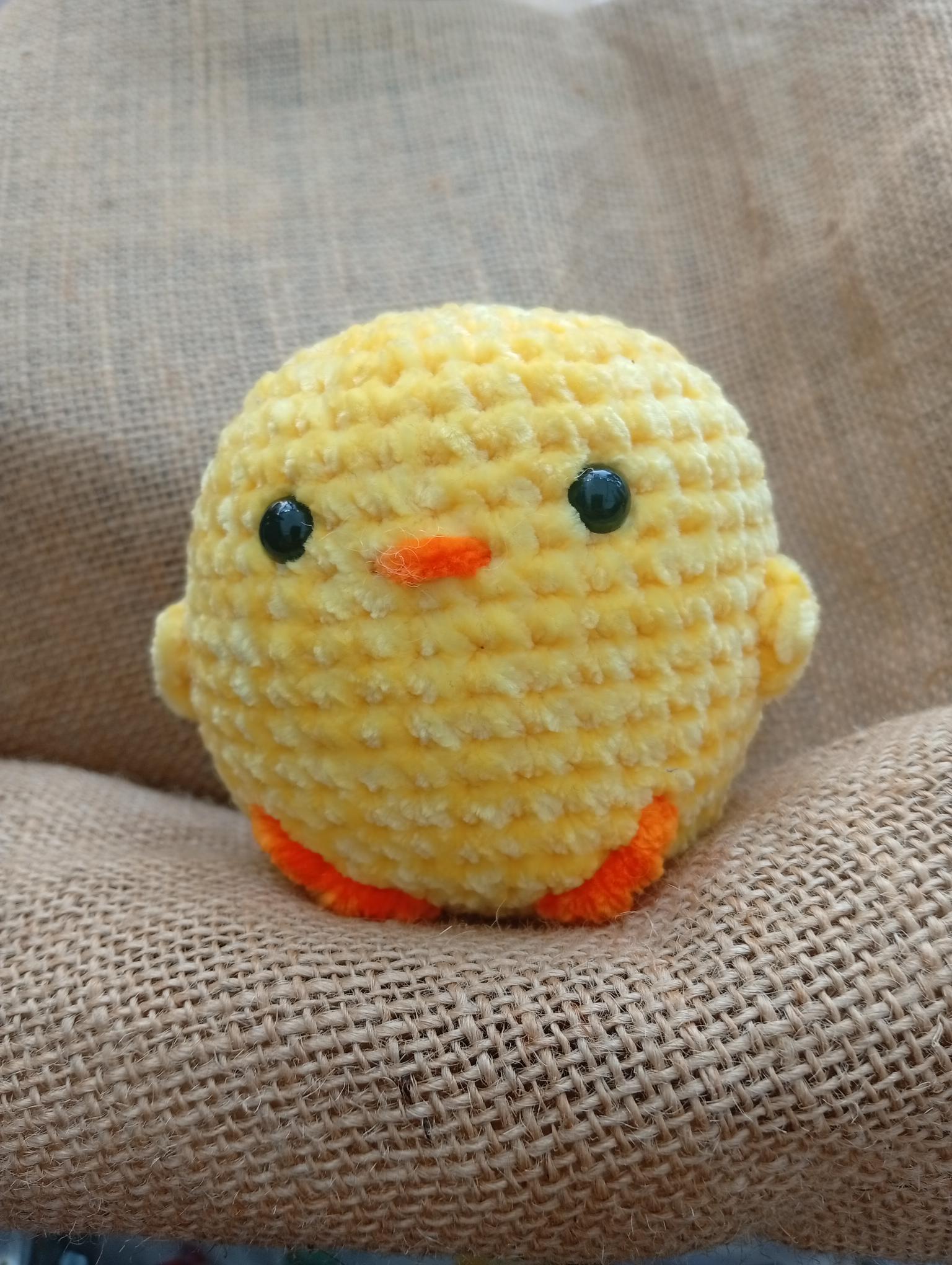 POLLITO AMIGURUMI AMARILLO