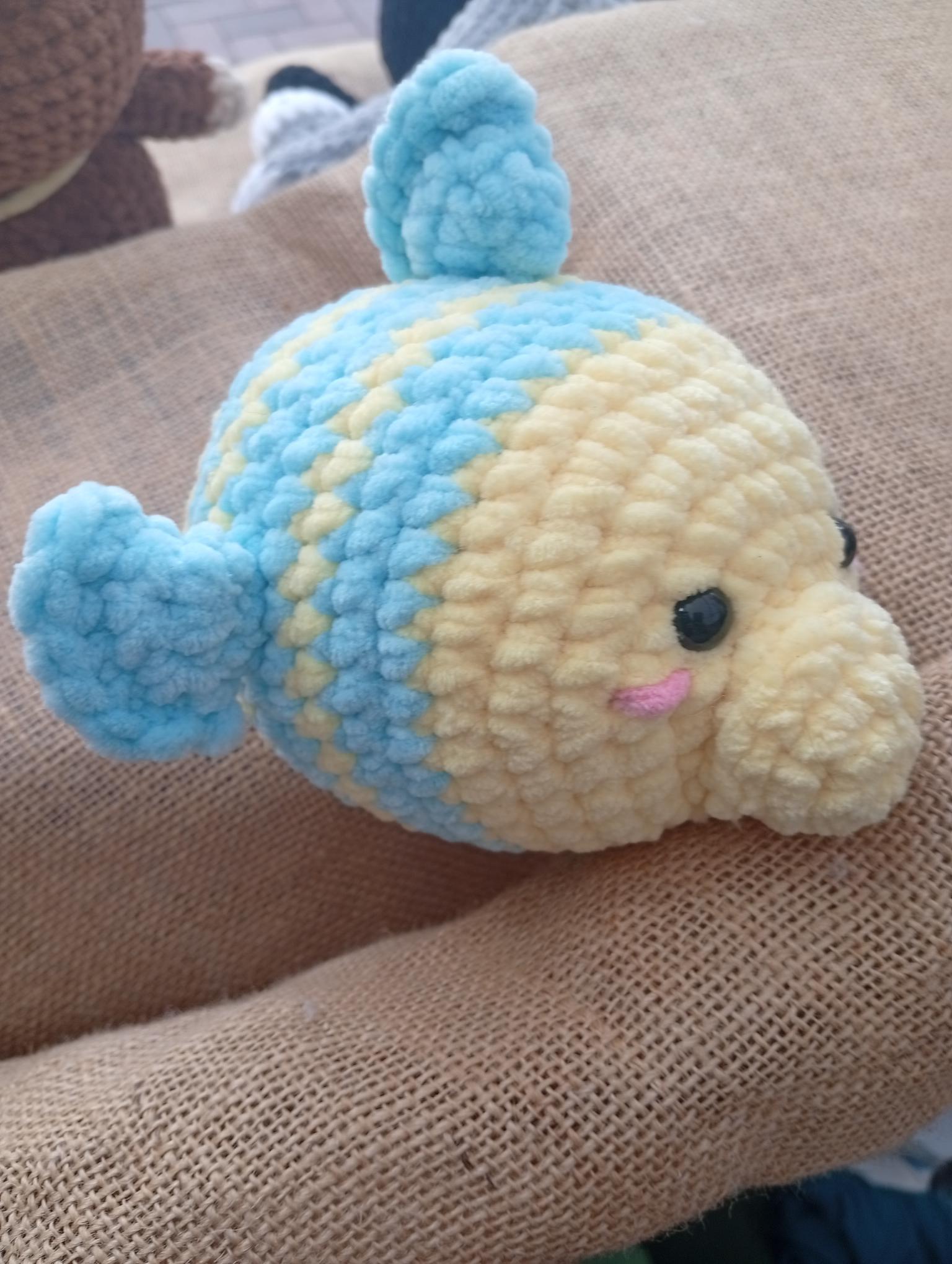 PEZ COLORIDO AMIGURUMI