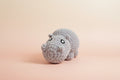 HIPOPOTAMO ACHUCHABLE GRIS