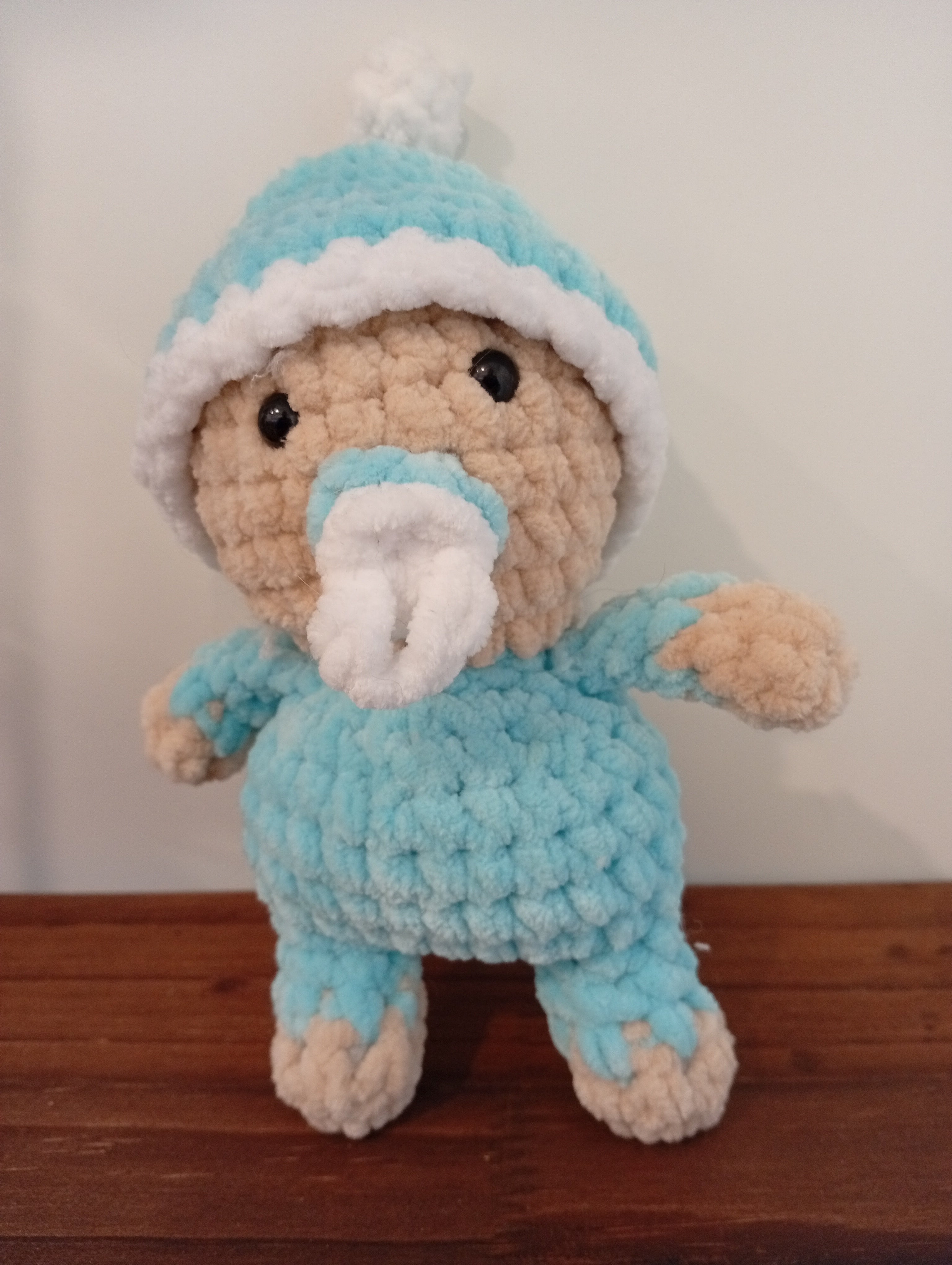 ADORABLE BEBE AMIGURUMI COLOR AZUL